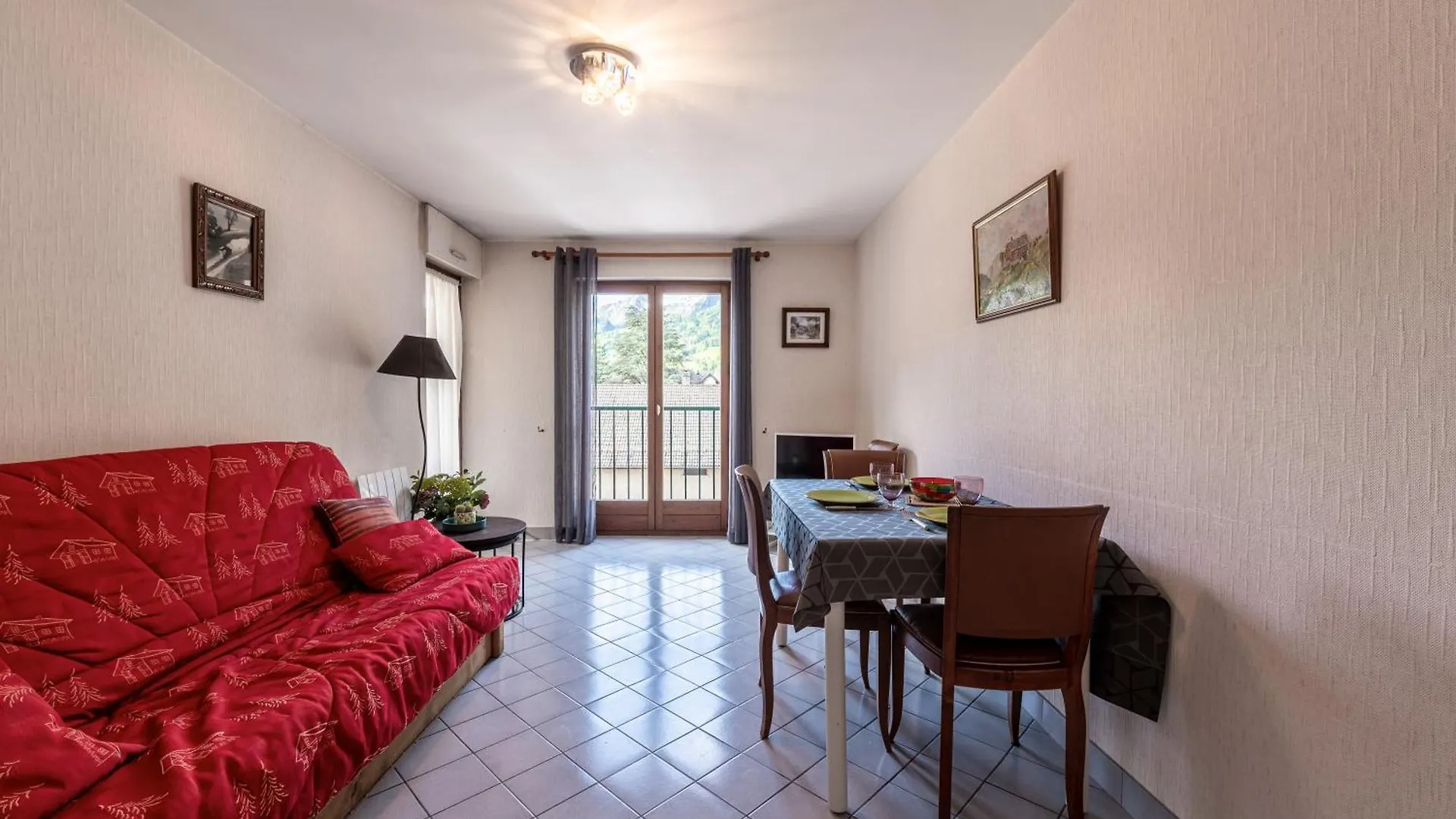 Residence Du Parc 通内