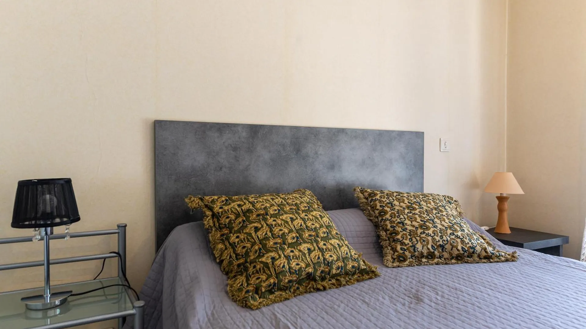 公寓 Residence Du Parc 通内